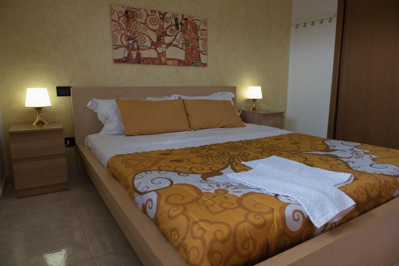 ランチャーノ Via Del Mare Bed & Breakfast エクステリア 写真